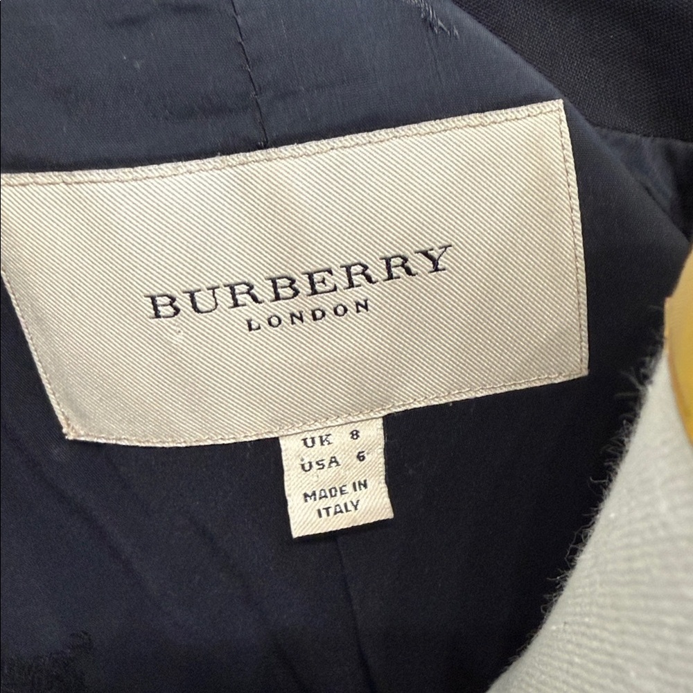 Burberry Size 6 Classic Black Women's Blazer - Picture 2 of 16